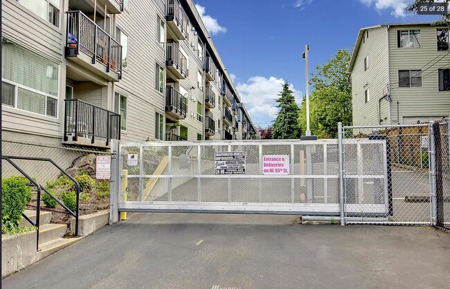 Building Photo - 9416 1st Ave NE