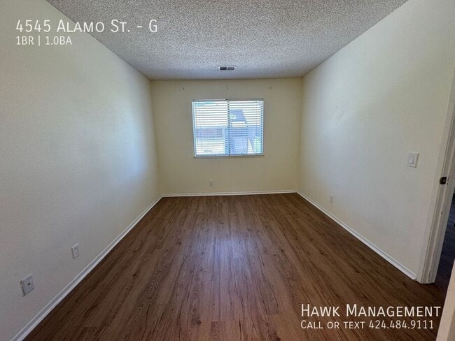 Building Photo - 4545 Alamo St