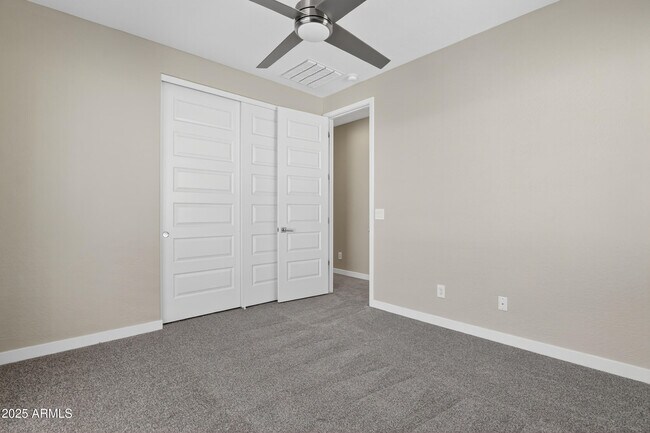 Building Photo - 2350 W Gloria Ln