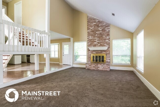Building Photo - 6834 White Tail Dr