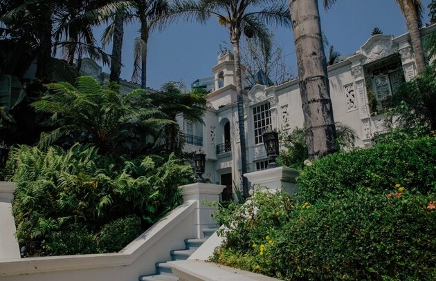 Building Photo - 8491 Fountain Ave