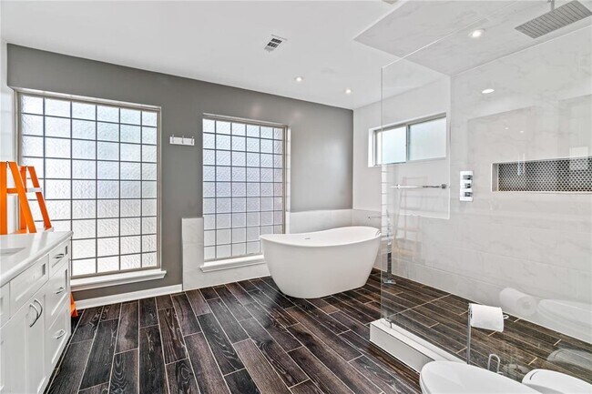 Building Photo - 13818 Menasco Ct