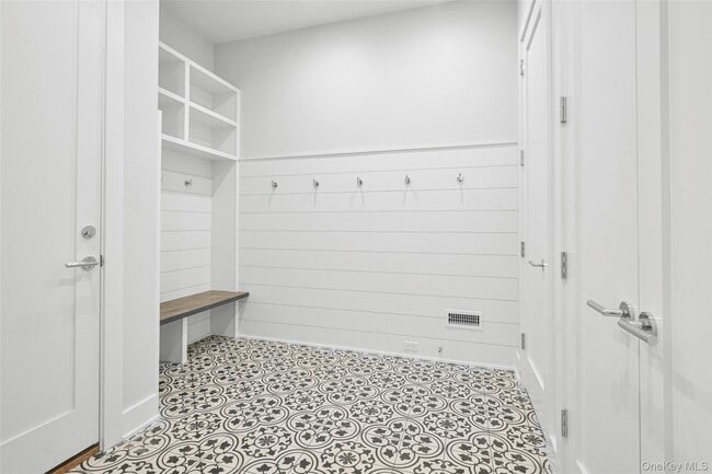 Building Photo - 65 Myrtle Blvd