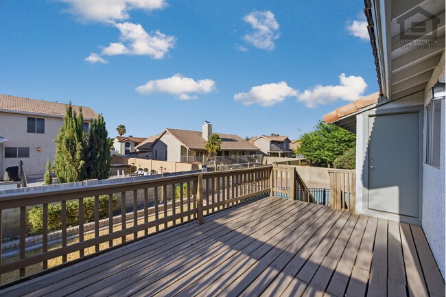 Building Photo - 6Bed/3Bath Split Level House at Cactus/75th Ave! Ready for Immediate Move-In! -- POOL!