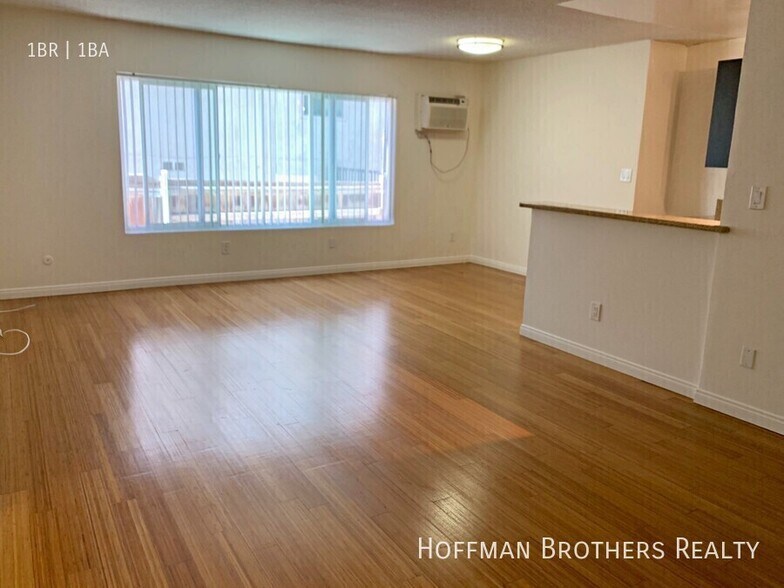 Building Photo - 1847 Winona Blvd