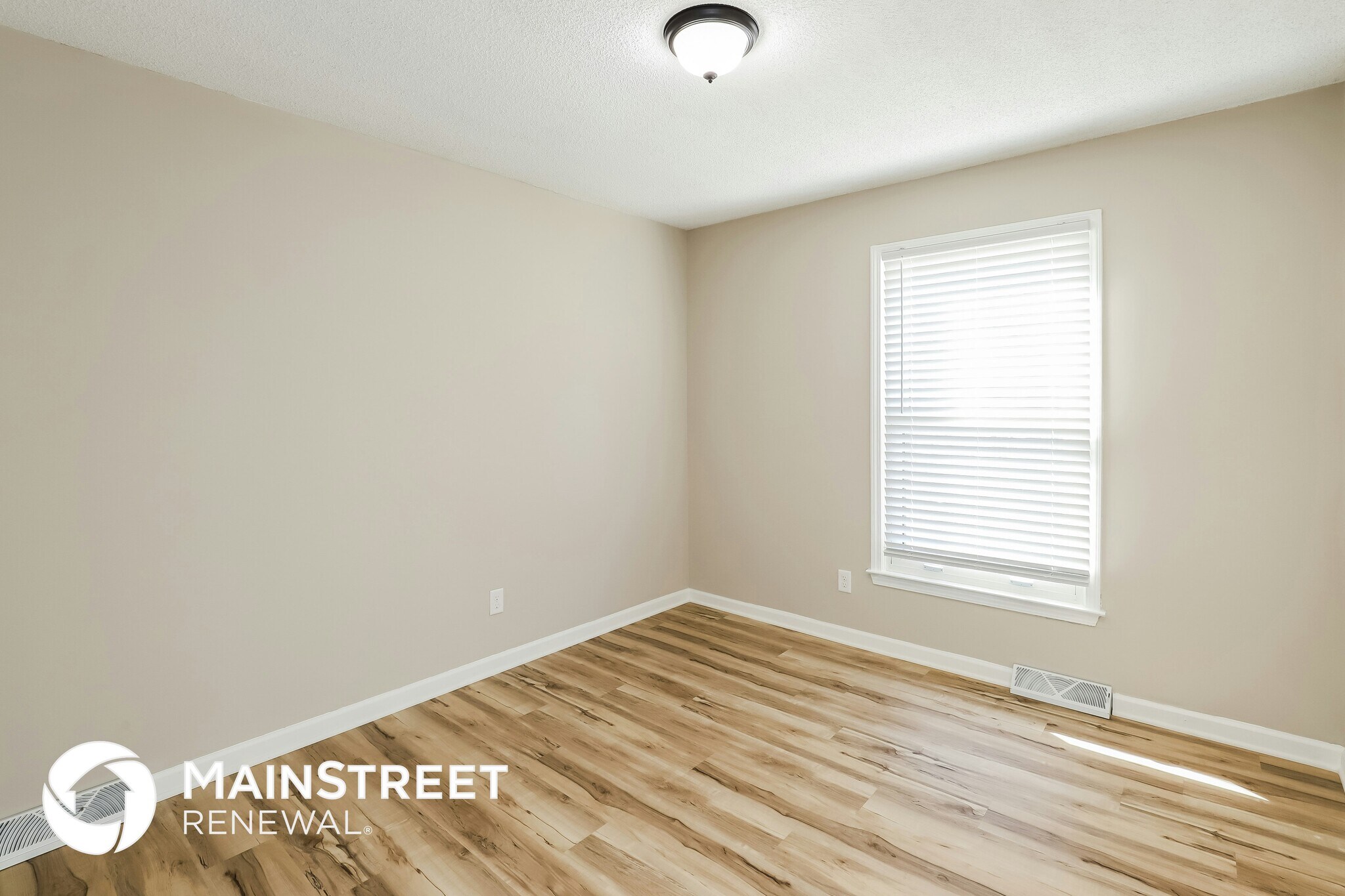 Building Photo - 8702 Linda Ln