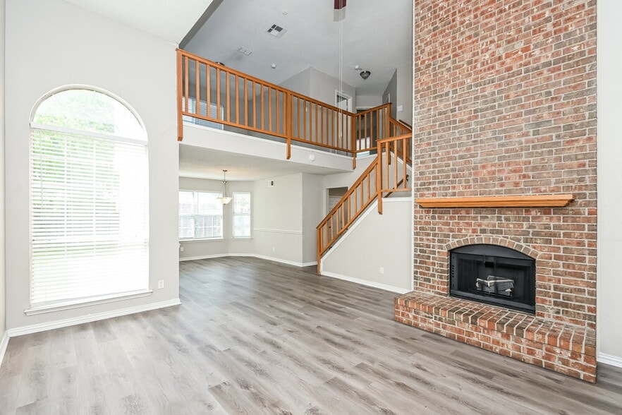 Building Photo - 4327 Meriden Ct