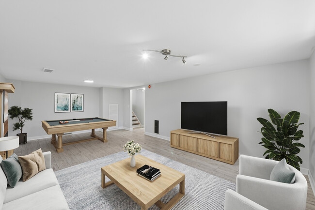 Building Photo - 604 S Edward St