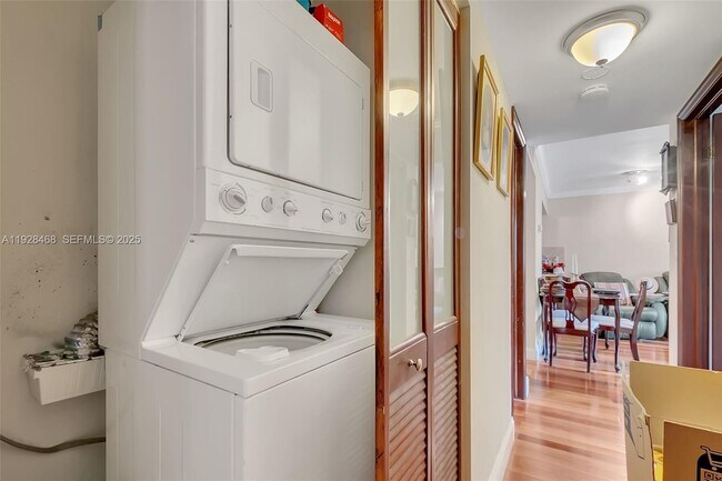 Building Photo - 14250 SW 62nd St