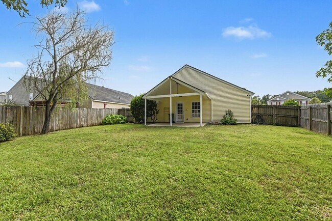 Building Photo - 109 Larkspur Dr