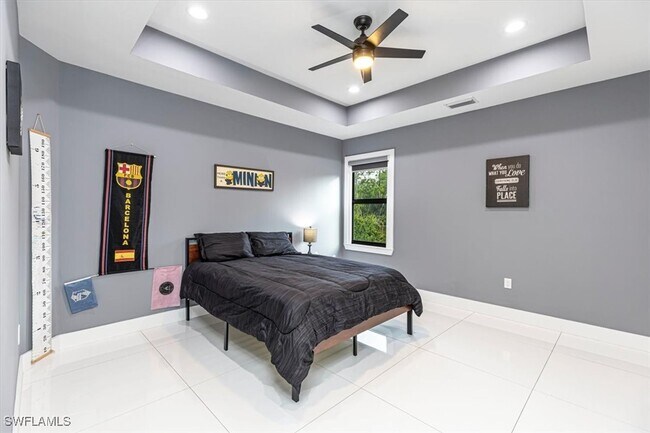 Building Photo - 4029 2nd Ave SE