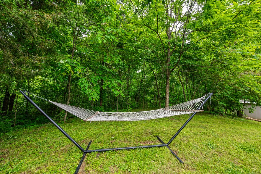 Building Photo - 930 Hideaway Hills Cir