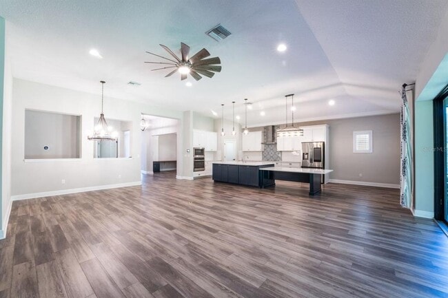 Building Photo - 13235 Wildflower Meadow Dr