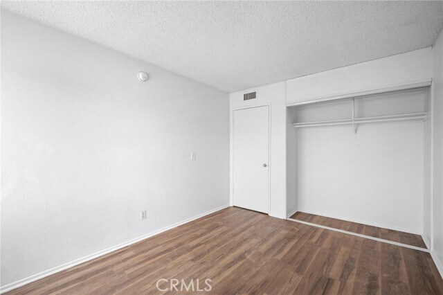 Building Photo - 6716 Sylmar Ave
