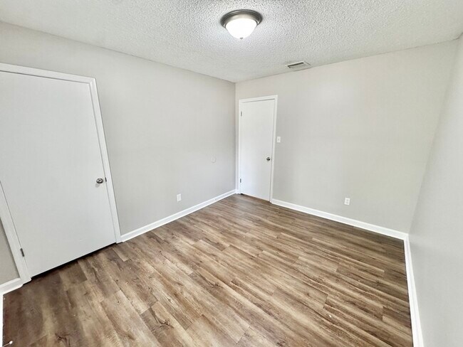 Building Photo - 4421 Hunt Cliff Trce