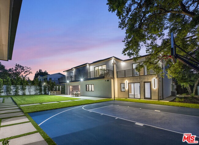 Building Photo - 17341 Amina Pl