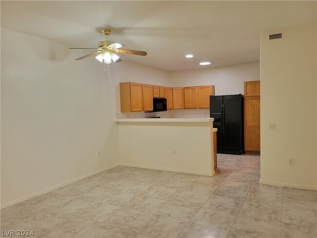 Building Photo - 2053 Jade Creek St