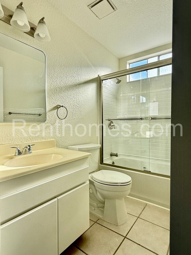 Building Photo - 8948 Capcano Rd