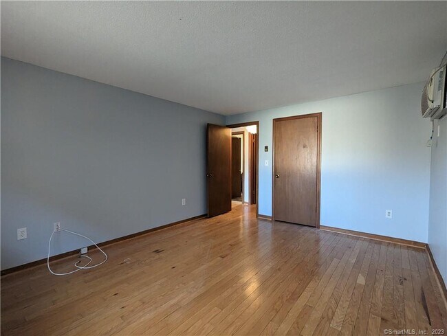 Building Photo - 11 Westgate St