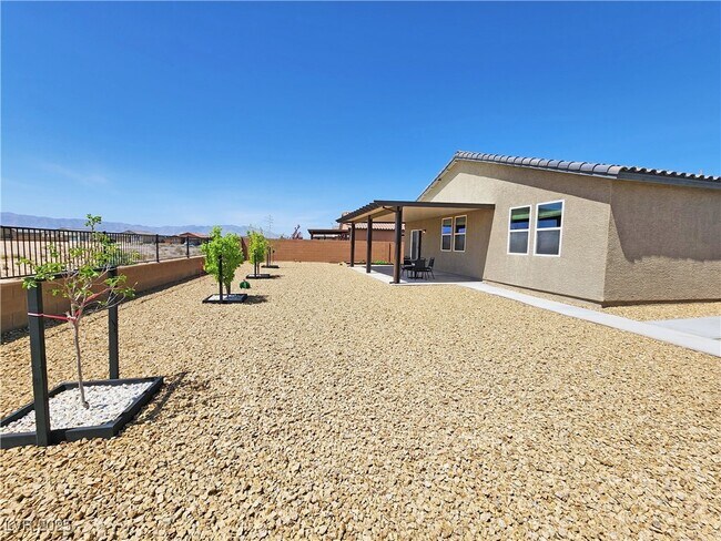 Building Photo - 3575 E Wallowa Dr