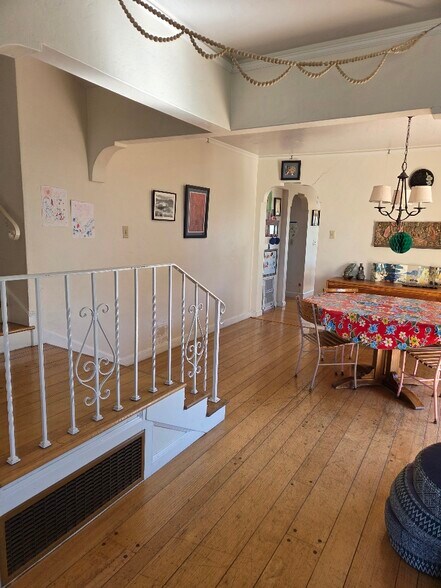 Building Photo - 6746 Cutting Blvd