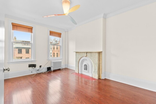 Building Photo - 34 Erie St