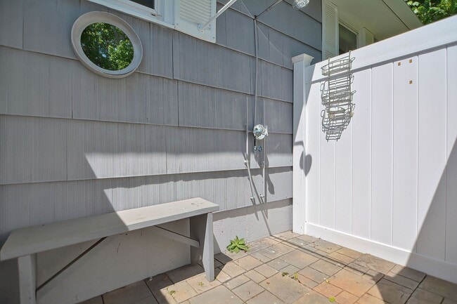 Building Photo - Winter Rental: Ryal Side in Beverly (Utilities Included)