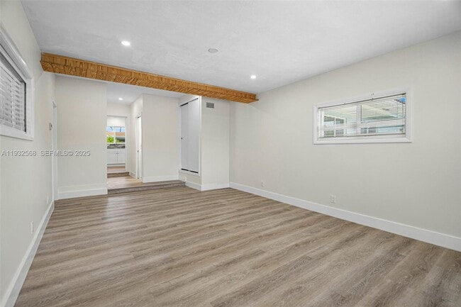 Building Photo - 251 SE 7th St