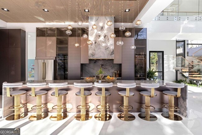 Building Photo - 3600 Lower Roswell Rd