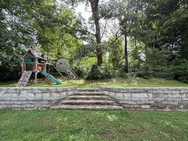 Building Photo - 4910 Bal Harbor Dr
