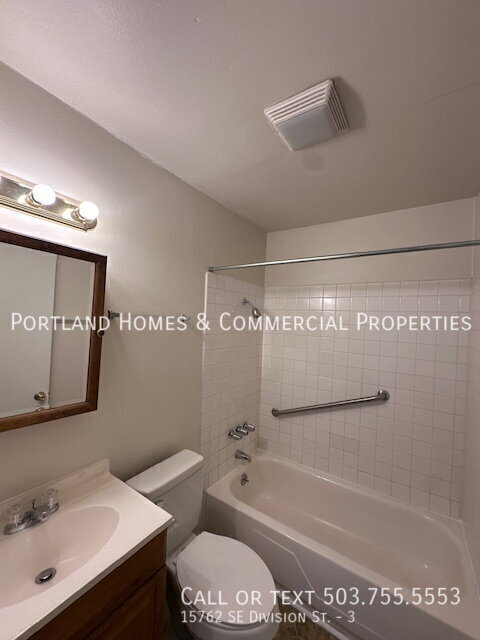 Building Photo - 15762 SE Division St