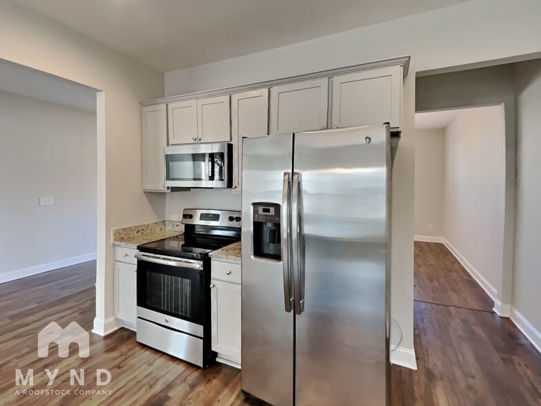 Building Photo - 1212 Silver Farm Rd