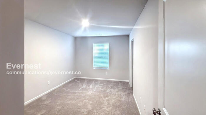 Building Photo - 4207 Park Ave