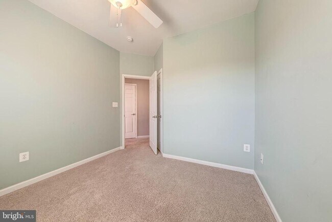 Building Photo - 43022 Spyder Pl