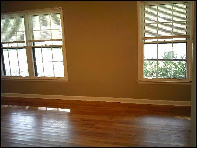 Building Photo - 303 Brookside Dr