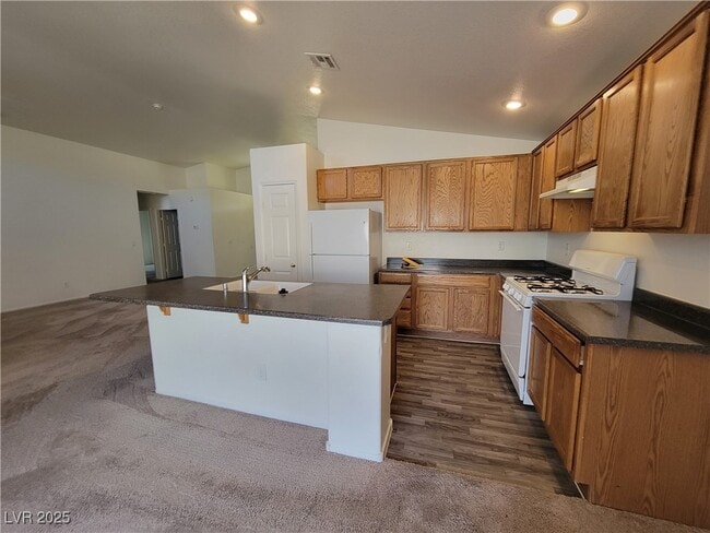 Building Photo - 1112 Nevada Blaze Ave