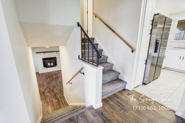 Building Photo - 7240 Sullivan Cir