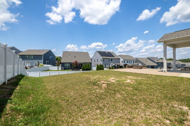 Building Photo - Spacious 5 Bedroom 3 Bath Home in highly sought after Walnut Creek!