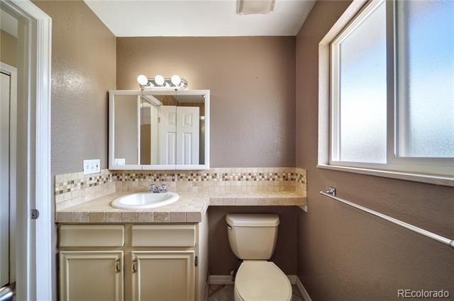 Building Photo - 6714 Hampton Dr