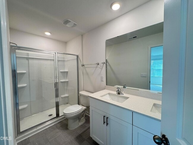 Building Photo - 413 Belgian Red Wy