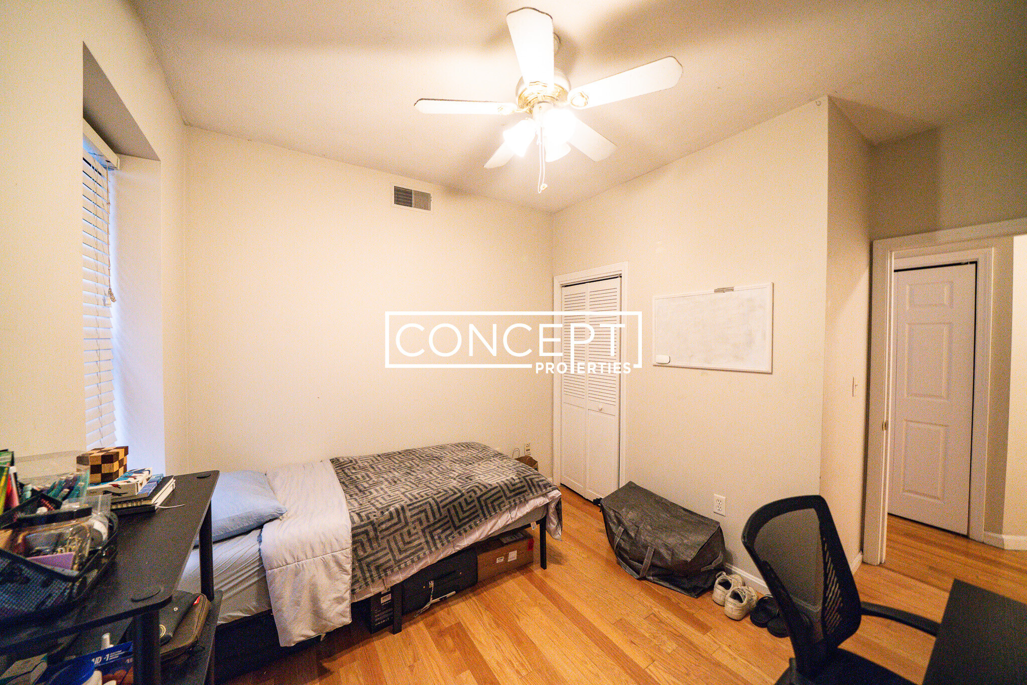 Building Photo - 65 Hemenway St