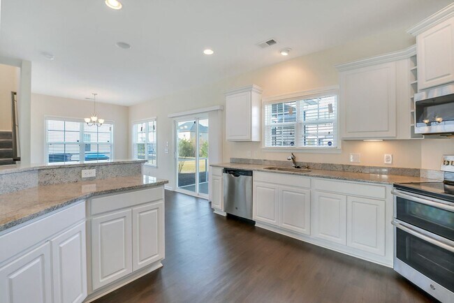 Building Photo - Available Soon!