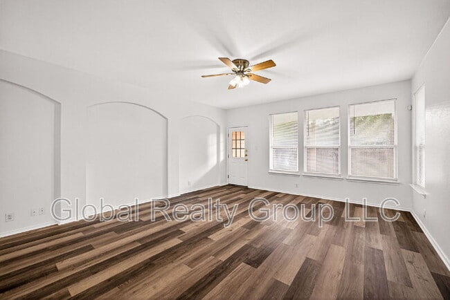 Building Photo - 229 Spice Oak Ln