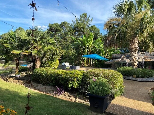 Building Photo - 1679 Rangewood Dr SW