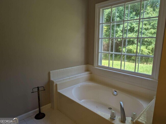 Building Photo - 1785 Brambletts Walk