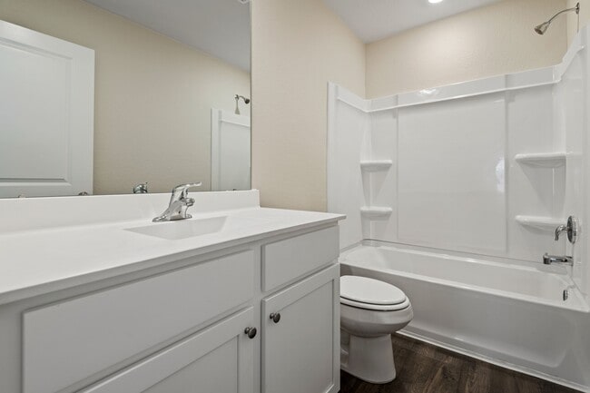 Building Photo - 15870 Berry Hl Dr