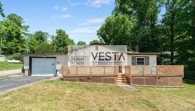 Building Photo - 688 Upper Grassy Branch Extension