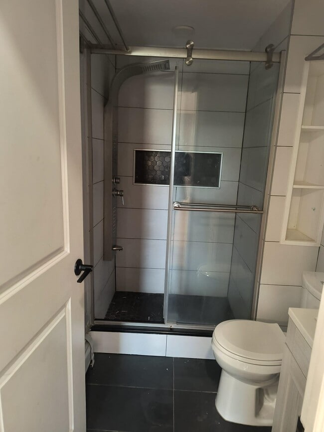 Building Photo - 530-532-532 40th St