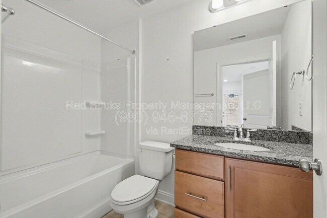 Building Photo - 9240 Walnut Hl Rd NW