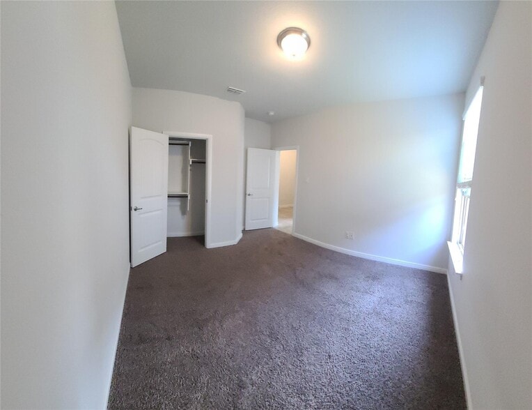 Building Photo - 9925 Wynndel Trl